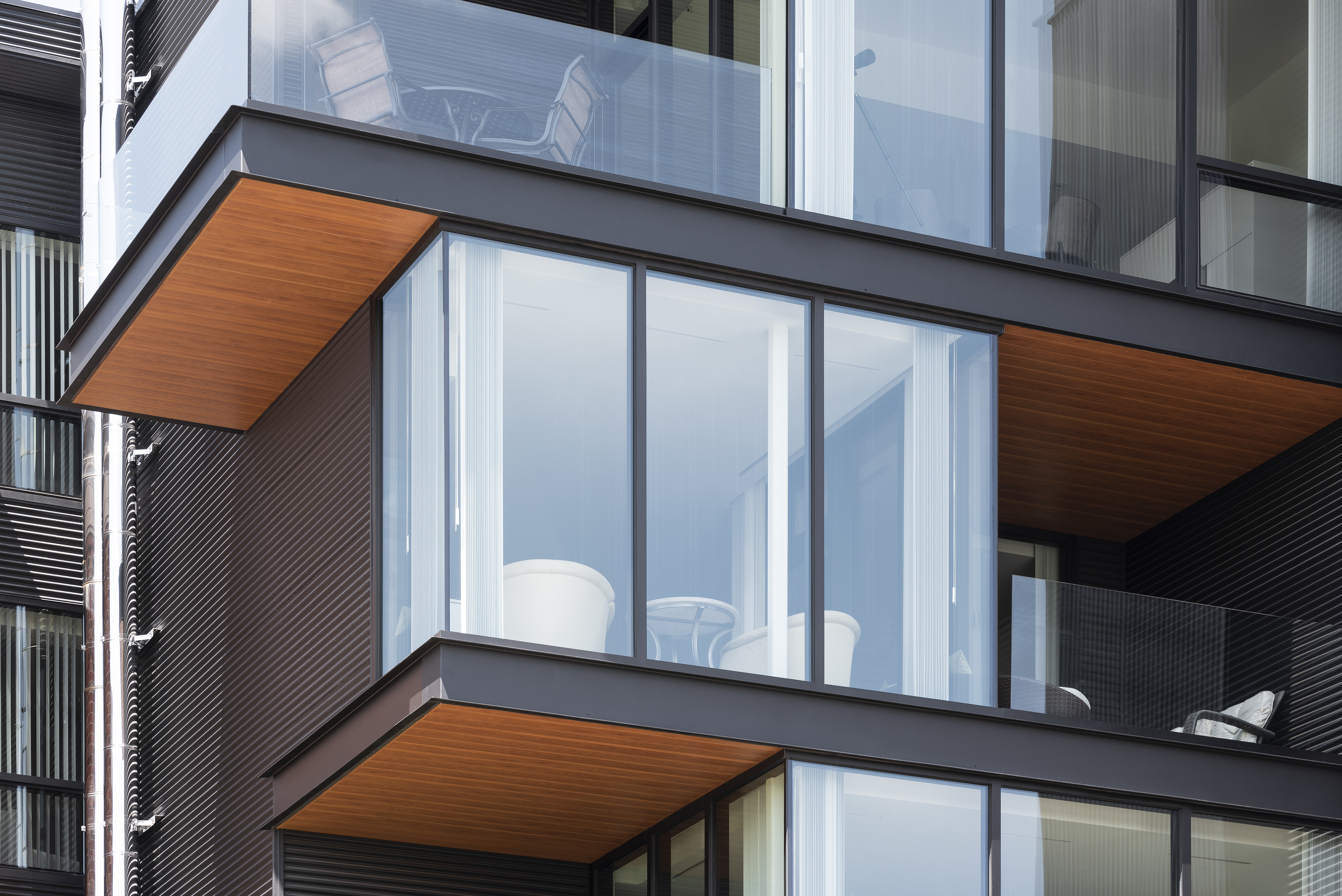 Wood look aluminum soffit